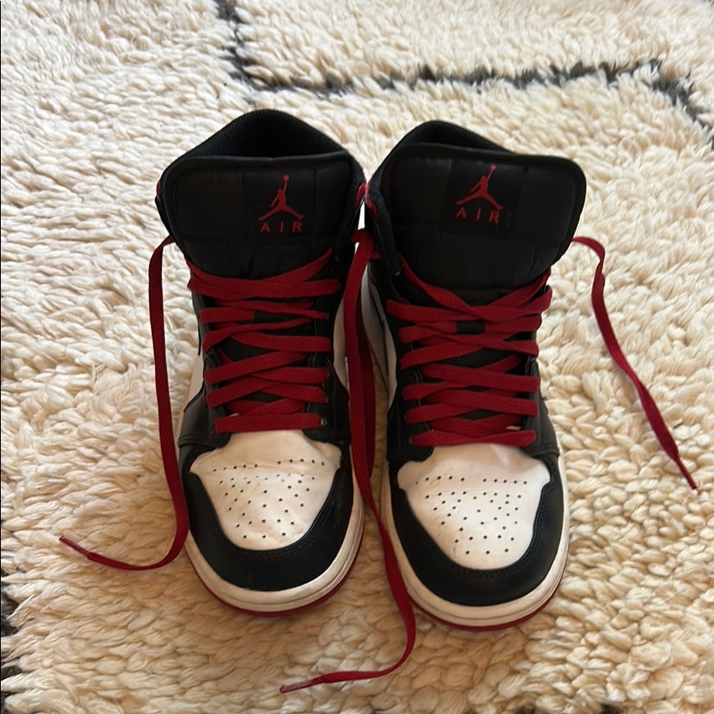 Air Jordan kids size 7.5